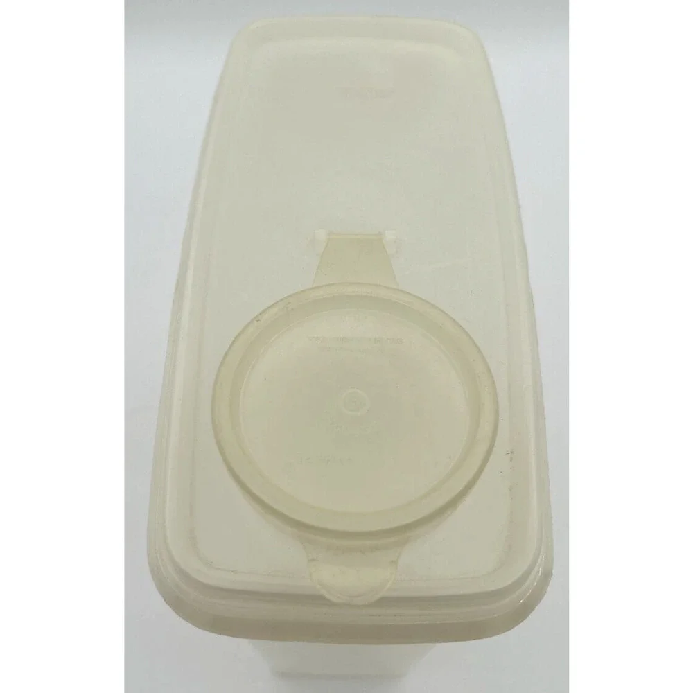 Vintage‎ Tupperware Cereal Keeper Container 469-2 with Lid Clear SKU U188